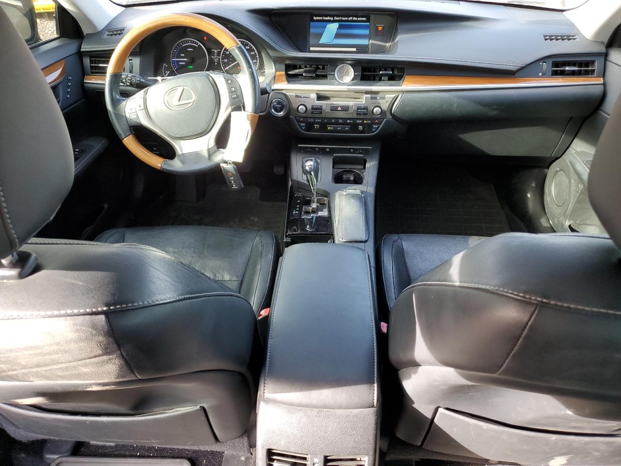 2015 Lexus ES - Image 8