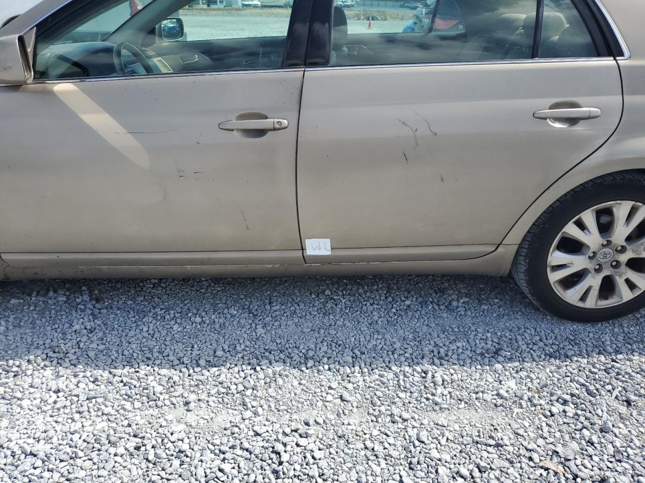 2008 Toyota Avalon - Image 12