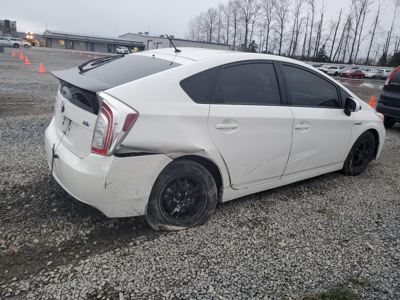 2013 Toyota Prius - Image 3