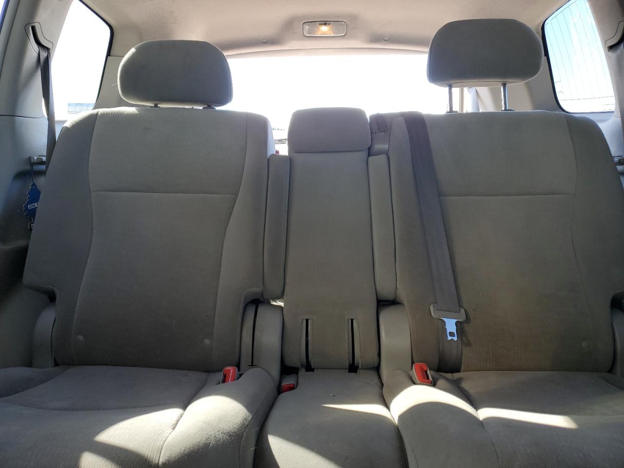 2012 Toyota Highlander - Image 10