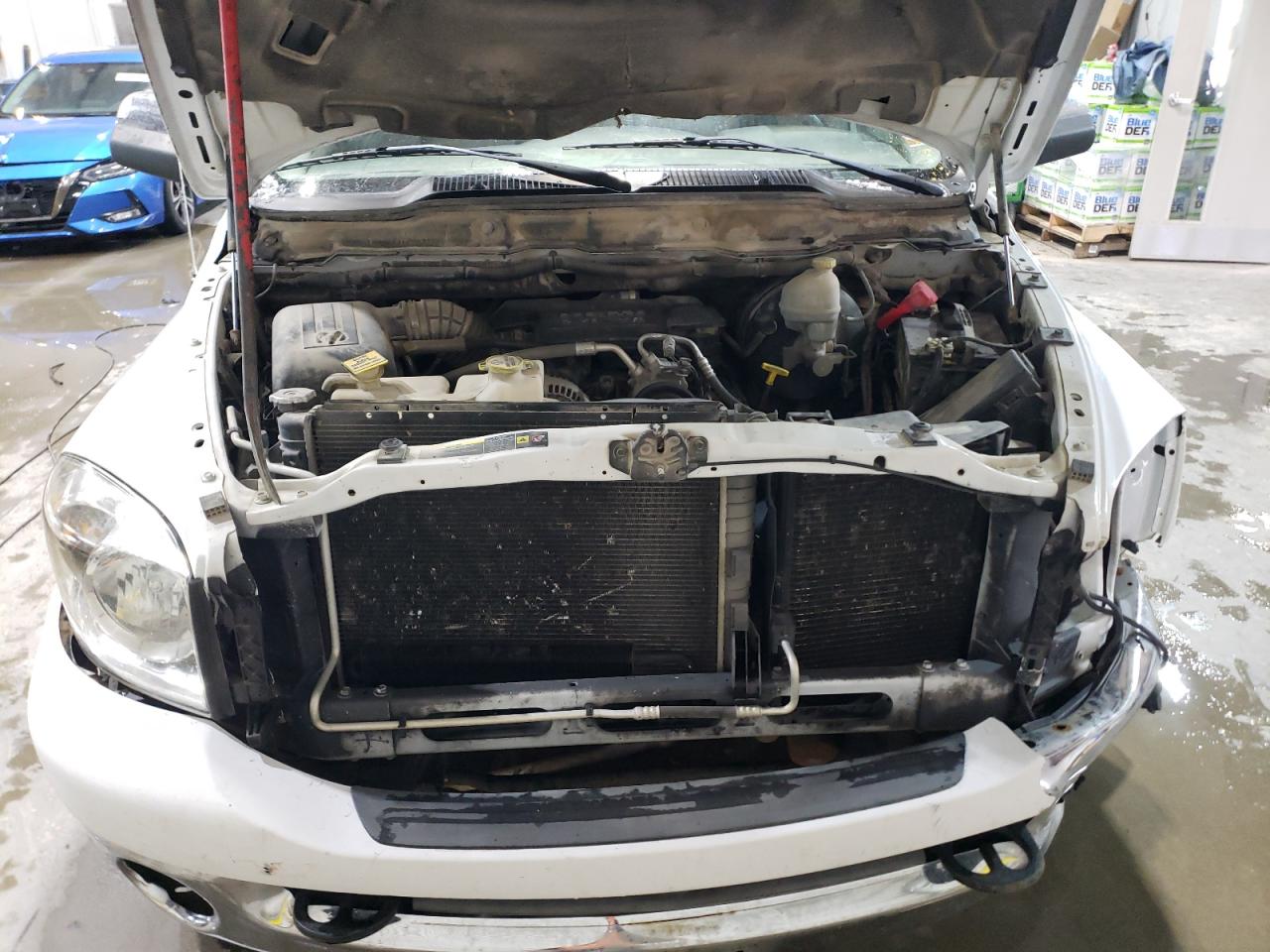 2006 Dodge RAM - Image 11
