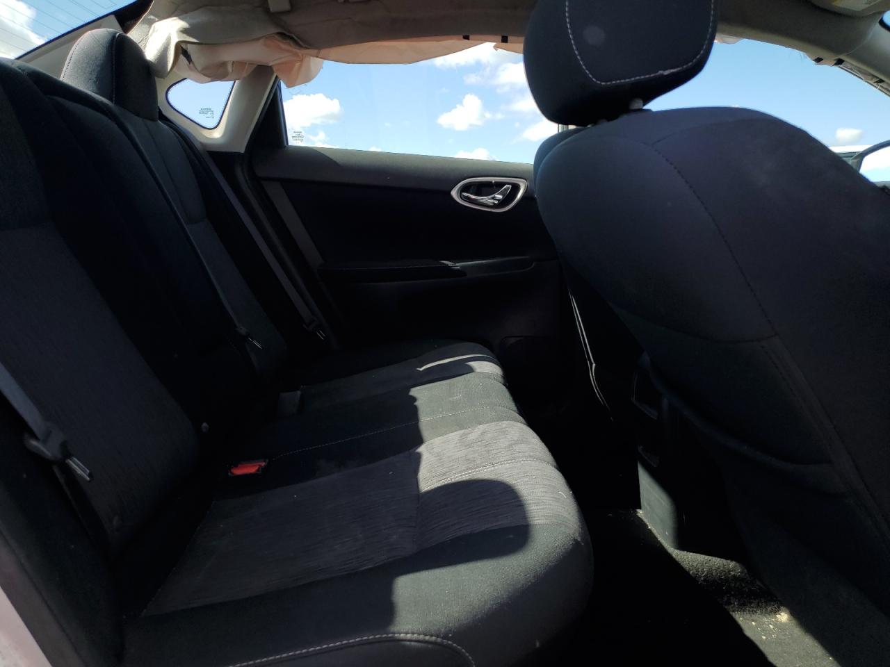 2014 Nissan Sentra - Image 10
