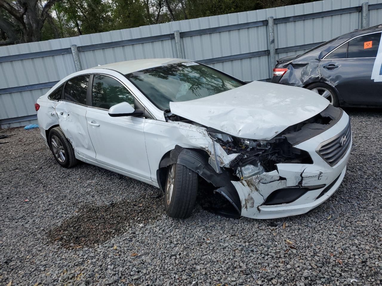 2017 Hyundai Sonata - Image 4