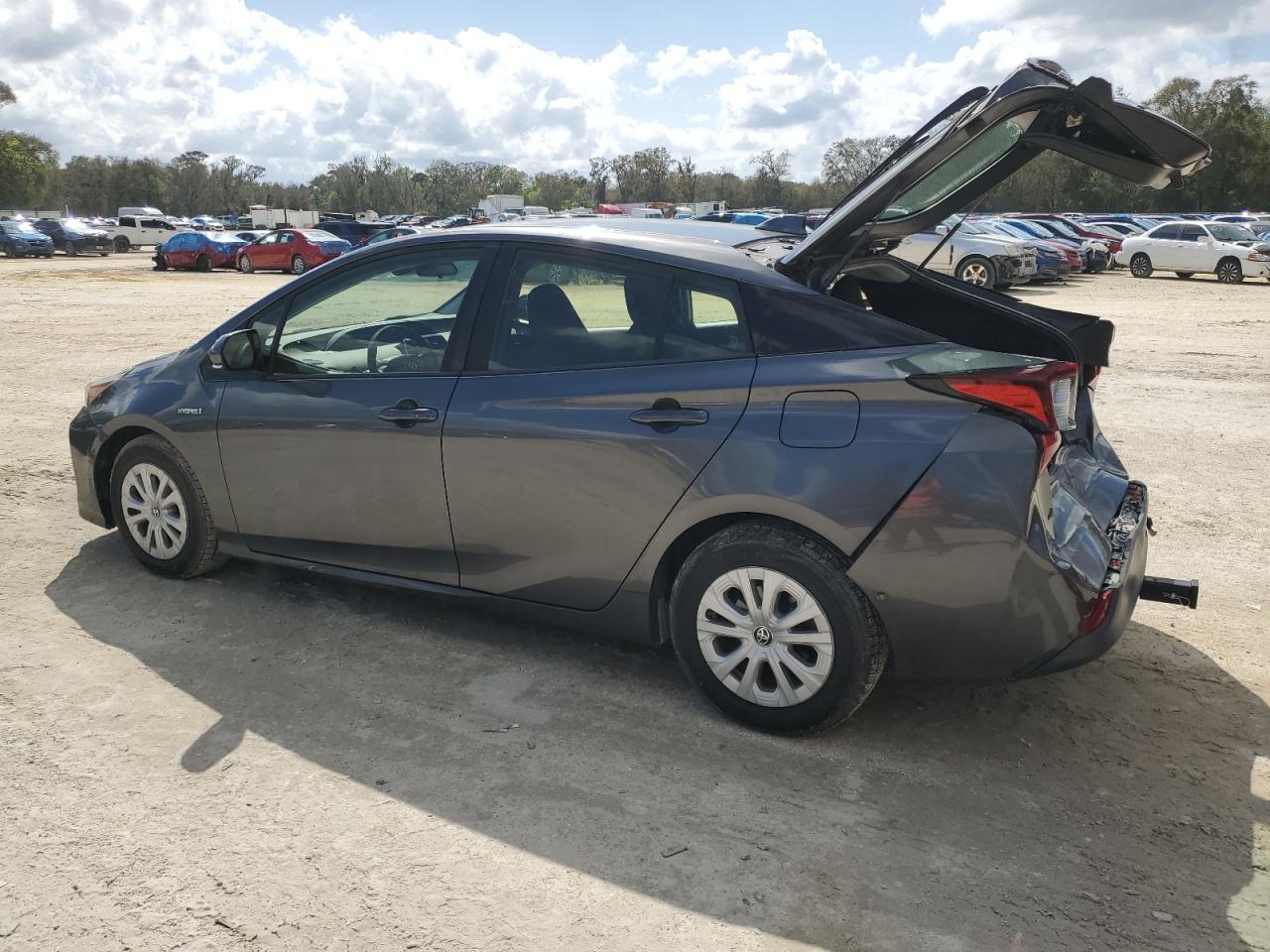 2020 Toyota Prius - Image 2