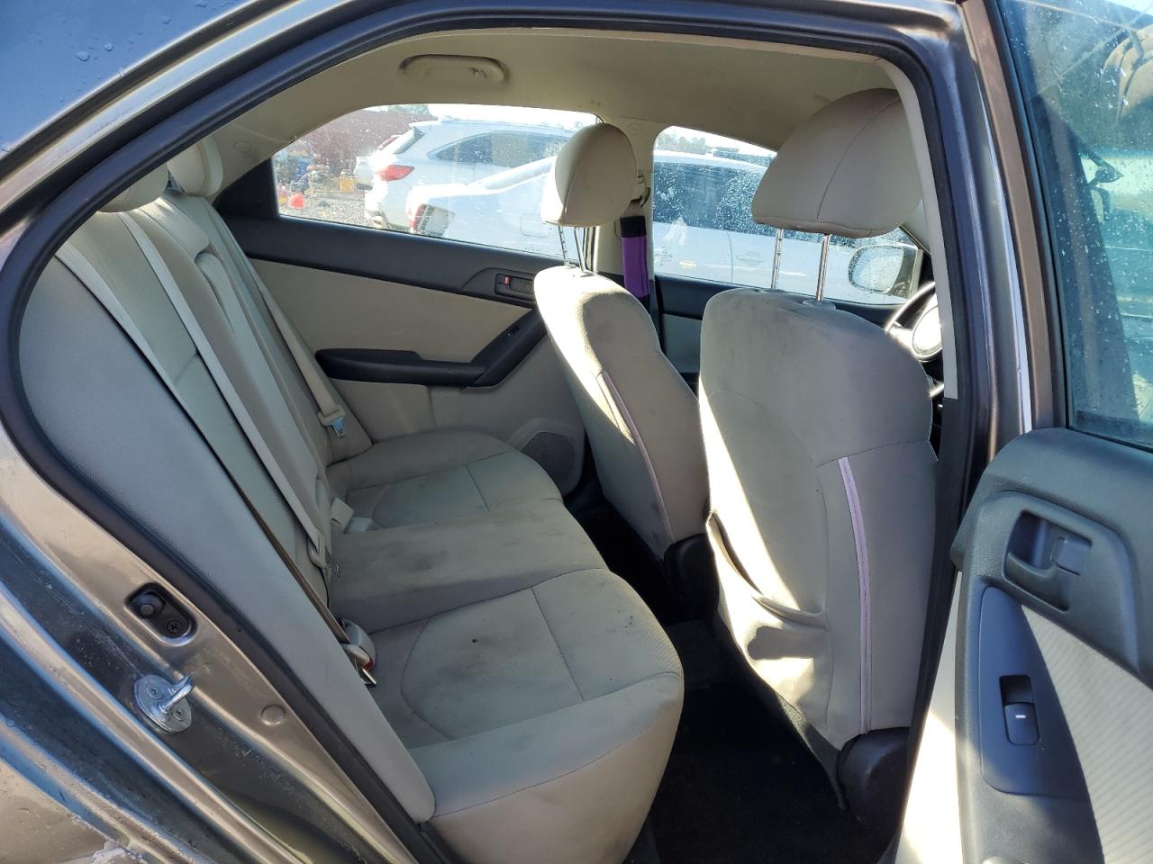 2012 Kia Forte - Image 10