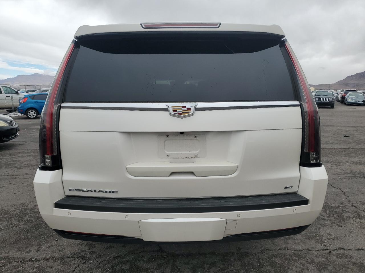 2015 Cadillac Escalade - Image 6