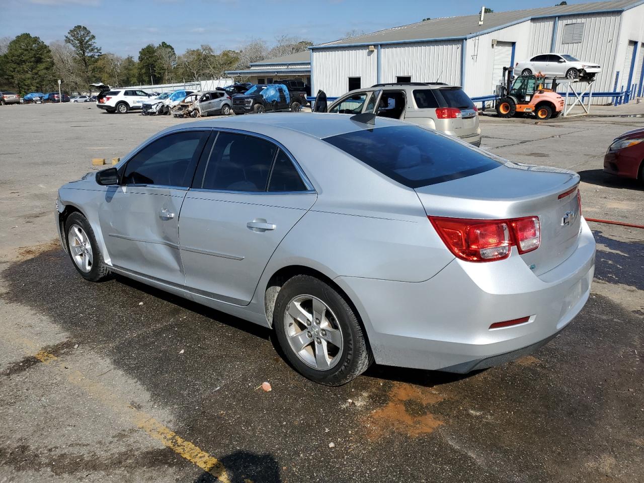2015 Chevrolet Malibu - Image 2