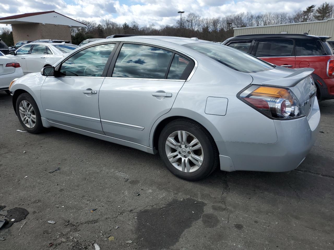 2012 Nissan Altima - Image 2