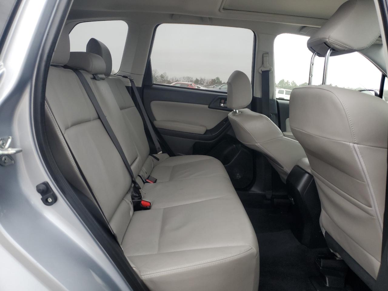 2014 Subaru Forester - Image 11