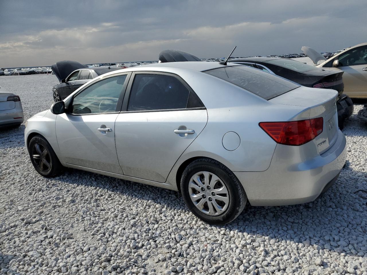 2012 Kia Forte - Image 2