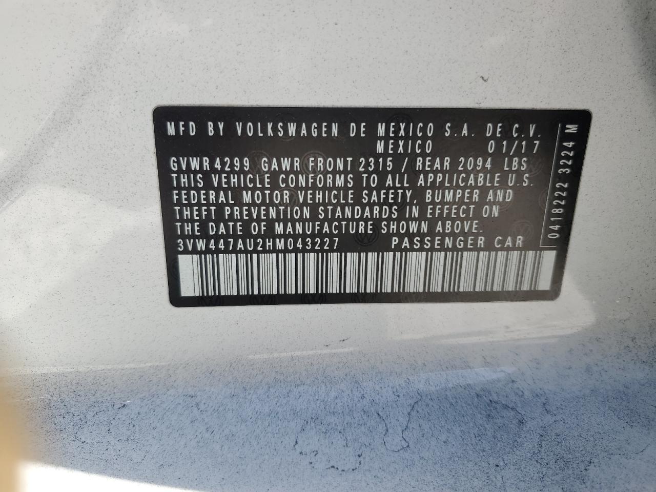 2017 Volkswagen GTI - Image 13
