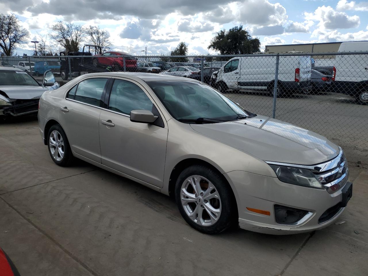 2010 Ford Fusion - Image 4