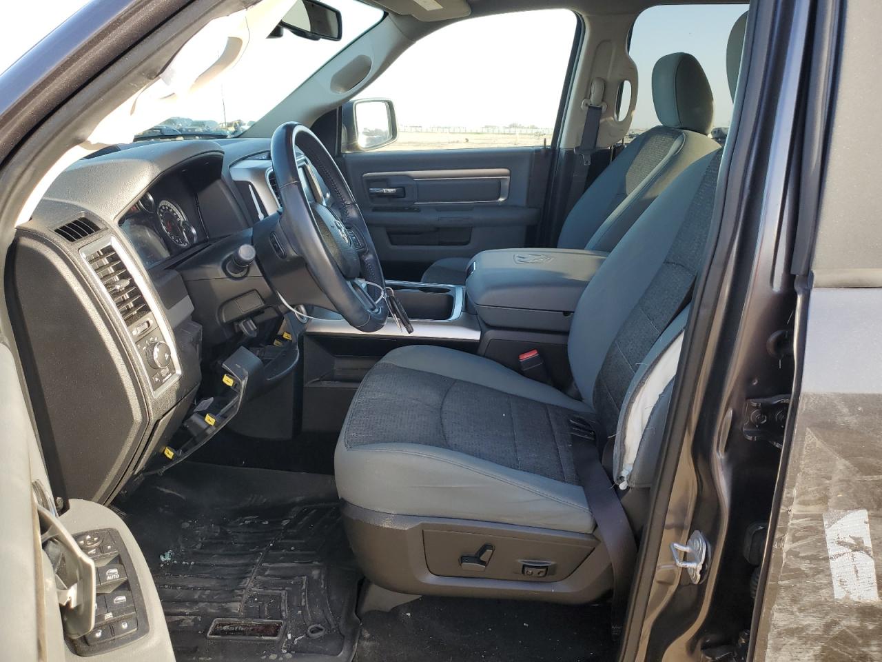 2017 RAM 1500 - Image 7