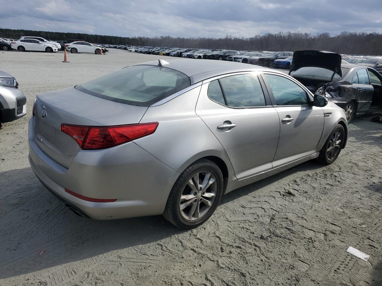 2013 Kia Optima - Image 3