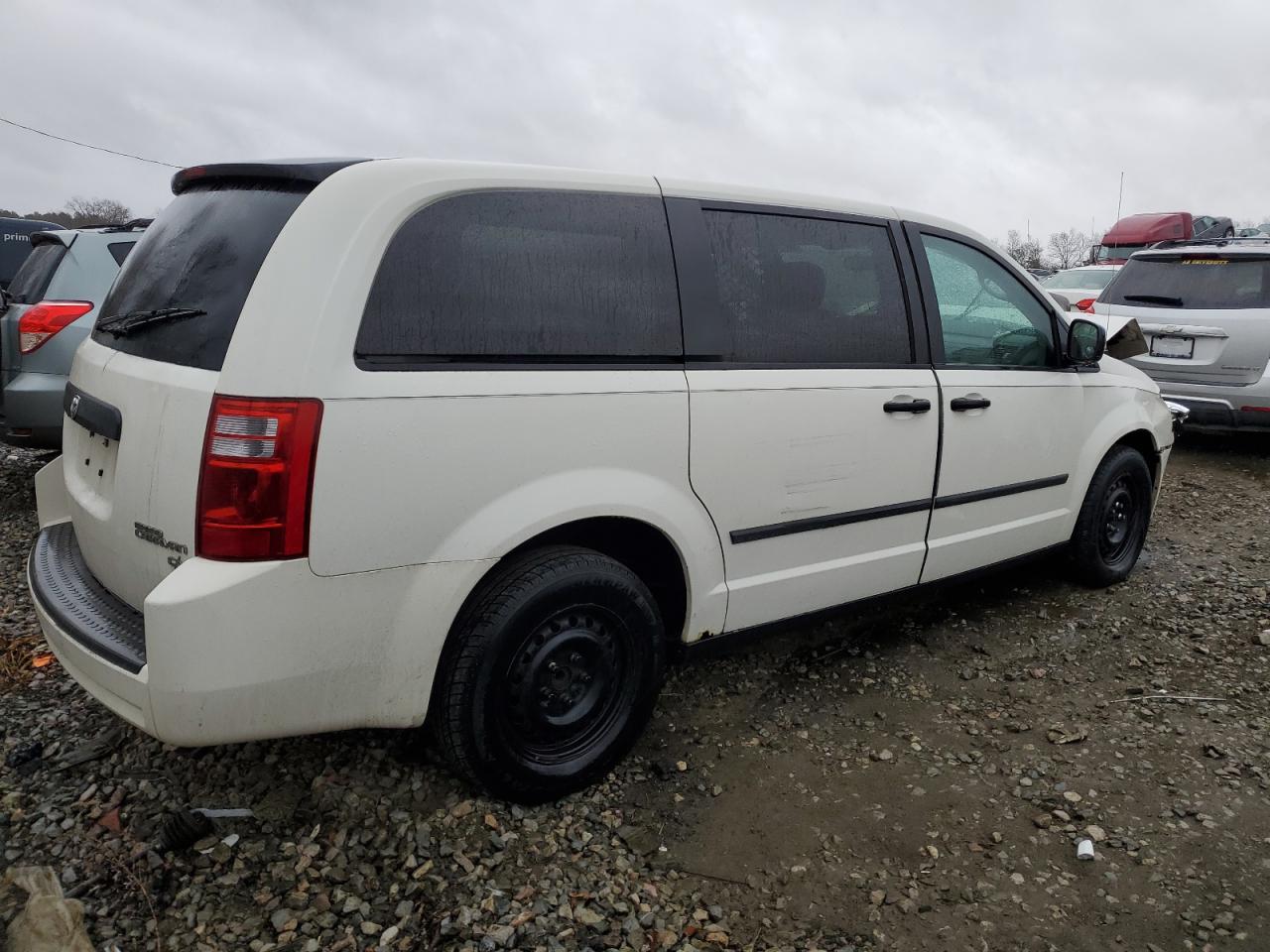 2010 Dodge Caravan - Image 3