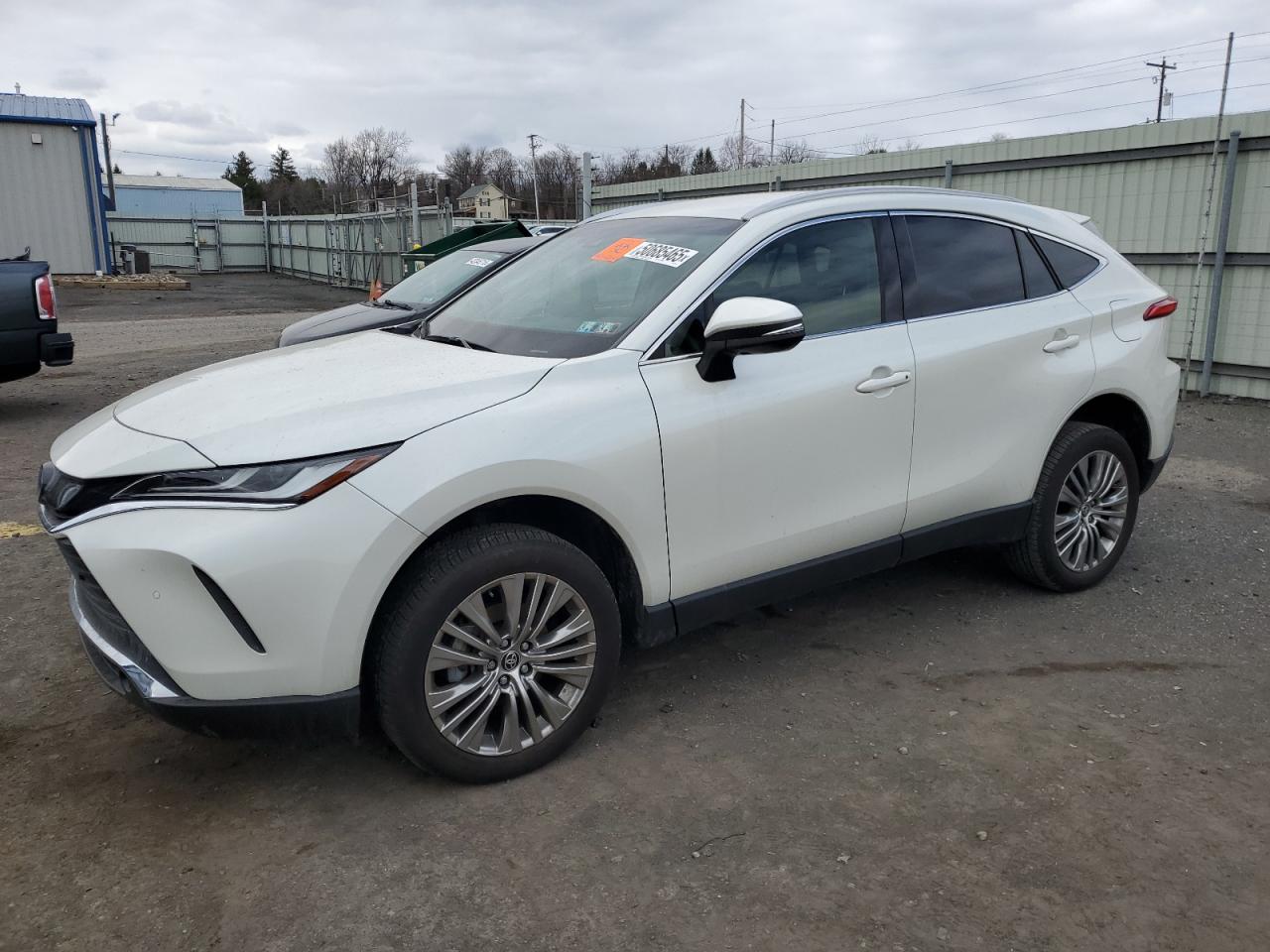 2022 Toyota Venza Le للبيع في Pennsburg، PA - Vandalism