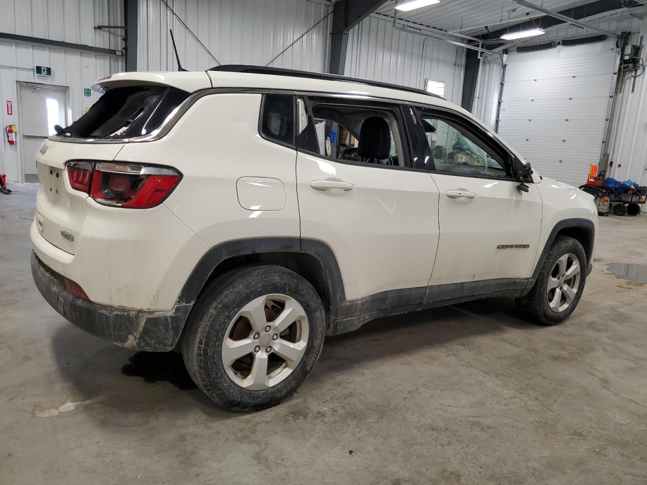 2018 Jeep Compass - Image 3