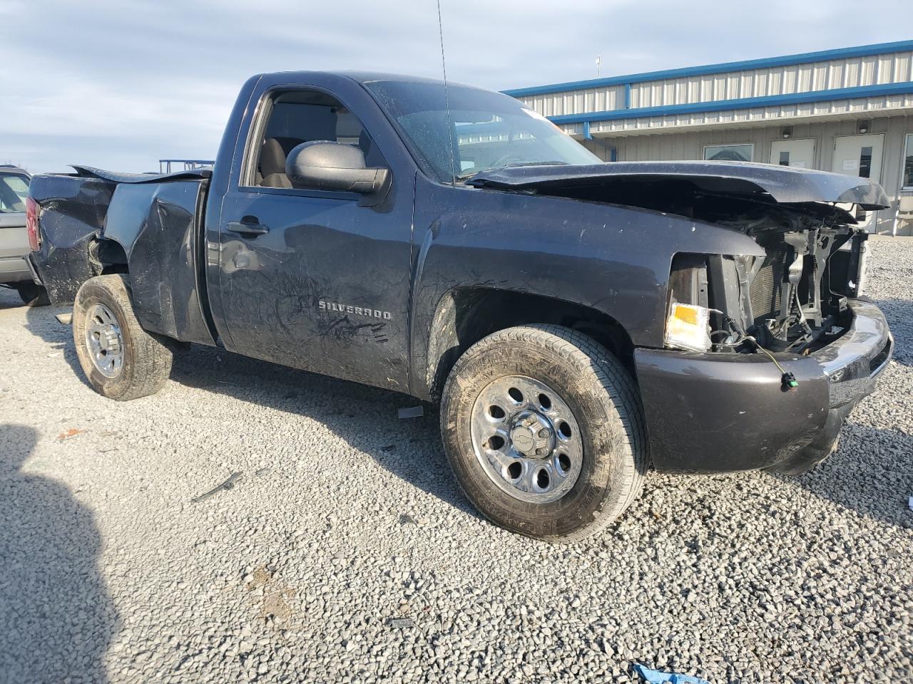 2011 Chevrolet Silverado - Image 4