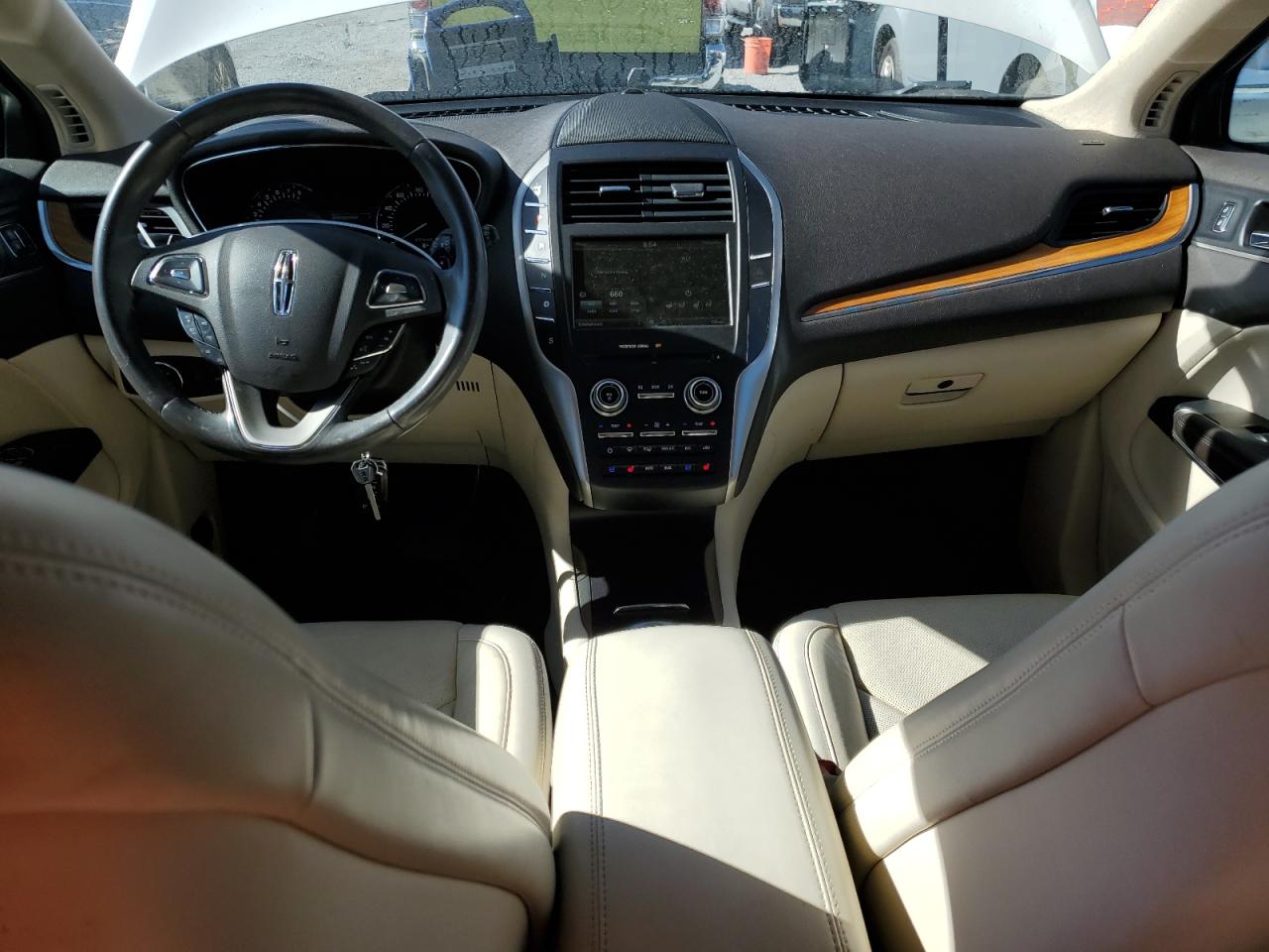 2015 Lincoln MKZ - Image 8