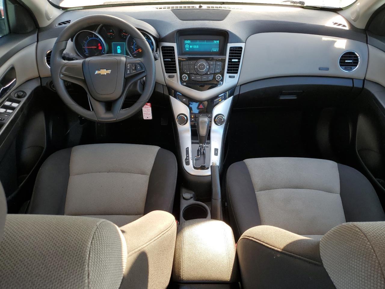 2016 Chevrolet Cruze - Image 8