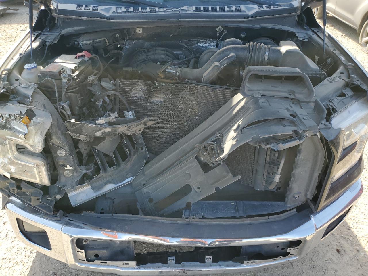 2016 Ford F-150 - Image 11