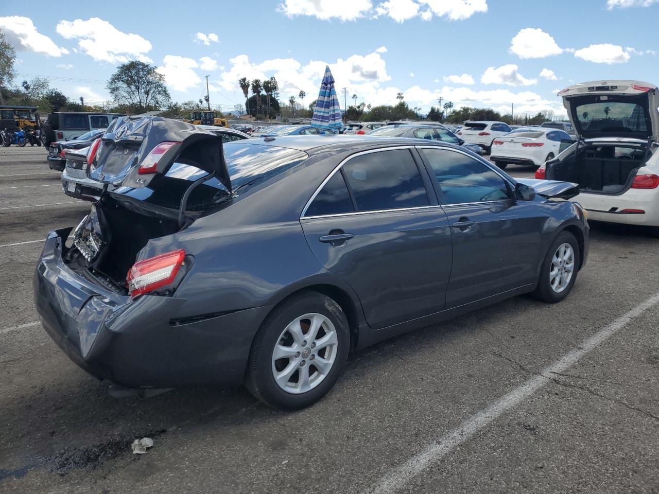 2010 Toyota Camry - Image 3