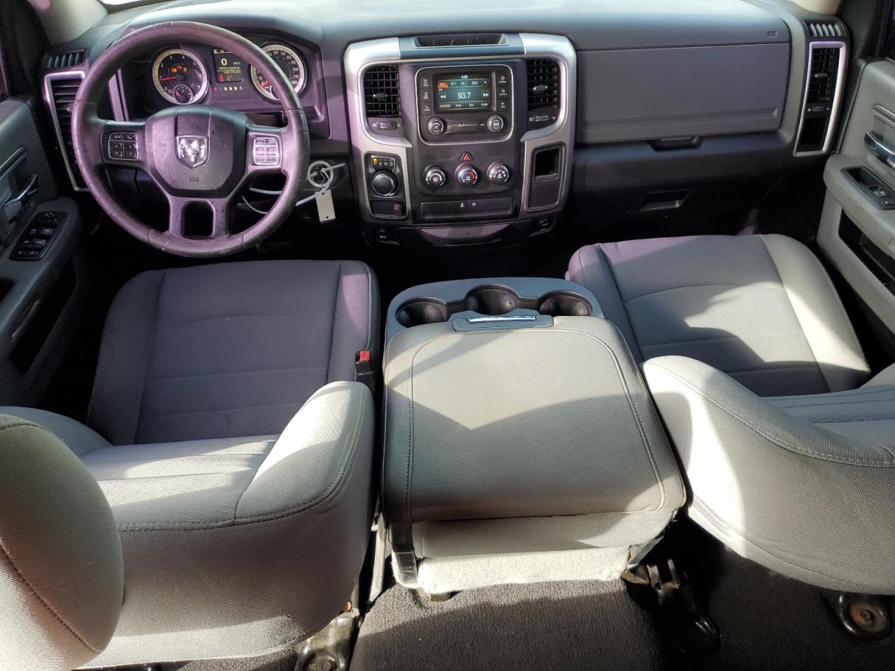 2016 RAM 1500 - Image 8