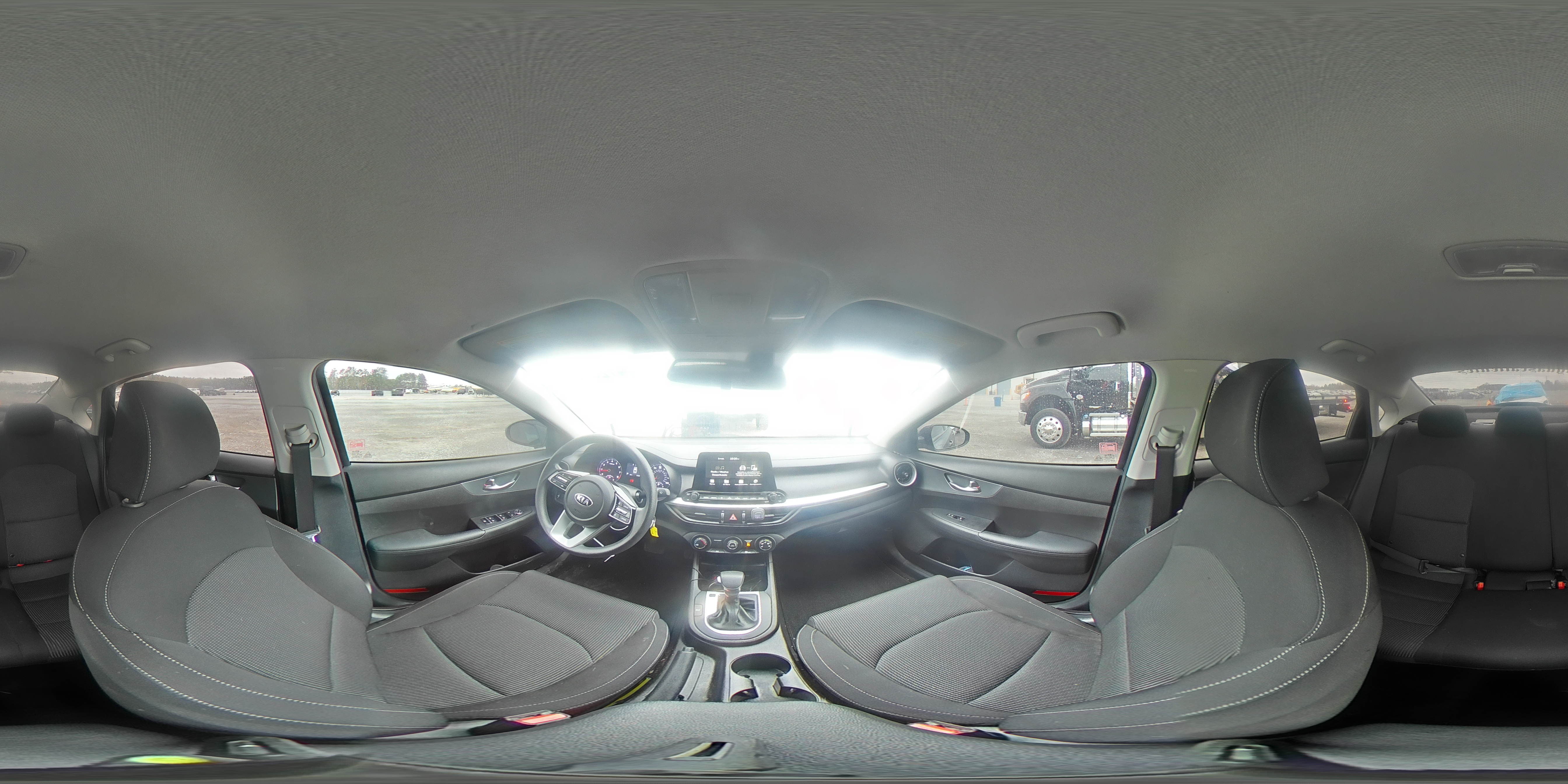 2021 Kia Forte - Image 12