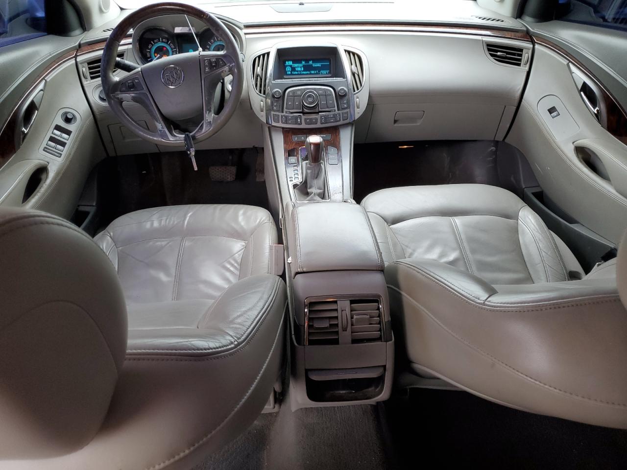 2010 Buick LaCrosse - Image 8