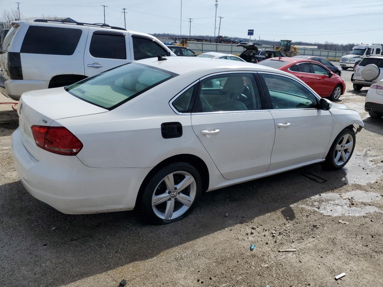 2015 Volkswagen Passat - Image 3