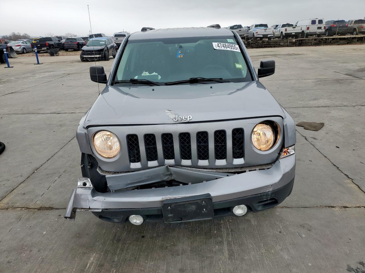 2016 Jeep Liberty (Patriot) - Image 5