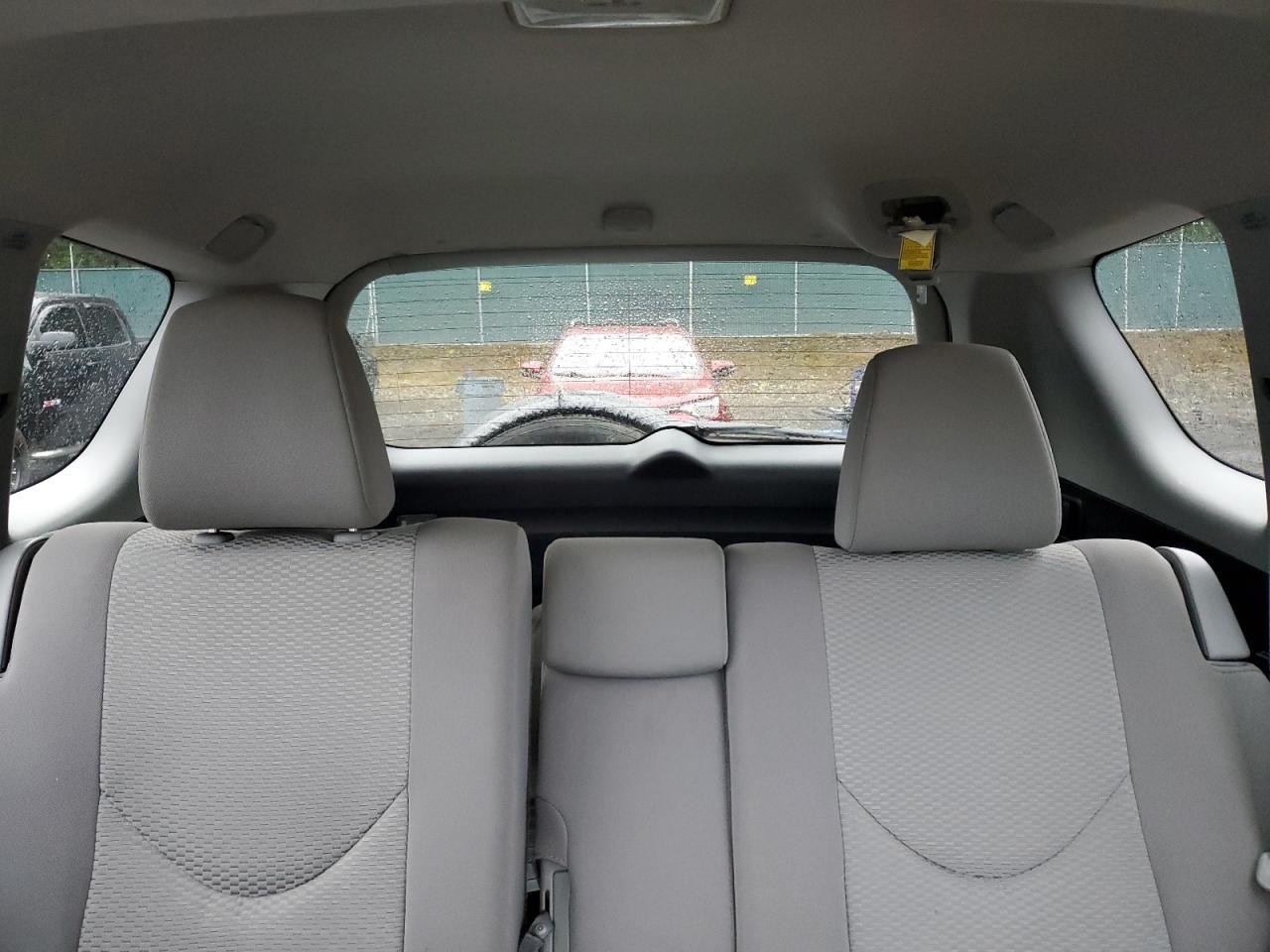 2012 Toyota RAV 4 - Image 10