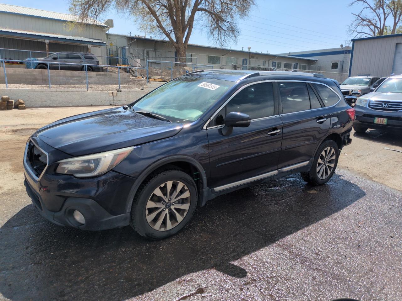 2018 Subaru Outback Touring продається в Albuquerque, NM - Rear End