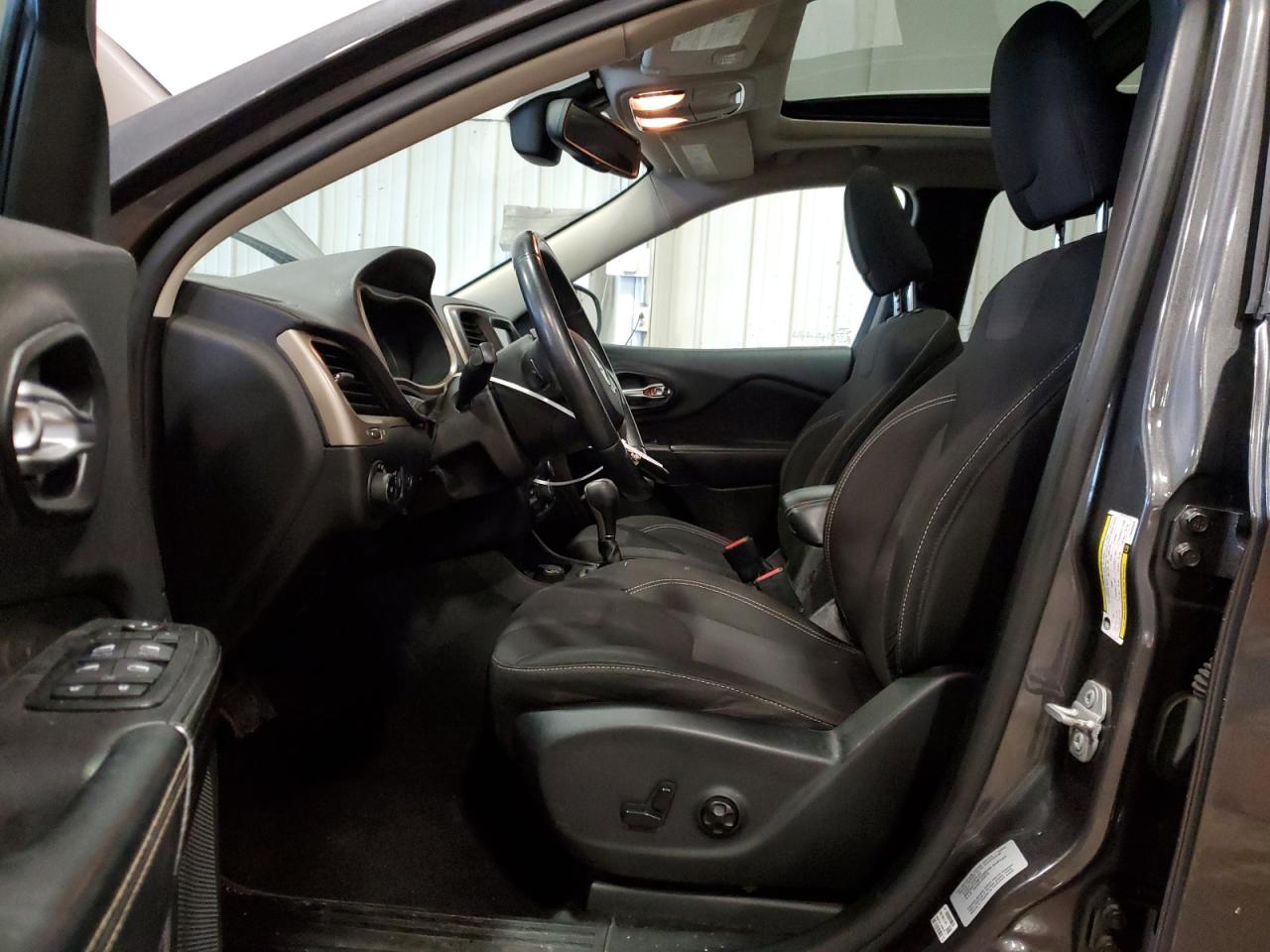 2015 Jeep Grand Cherokee - Image 7