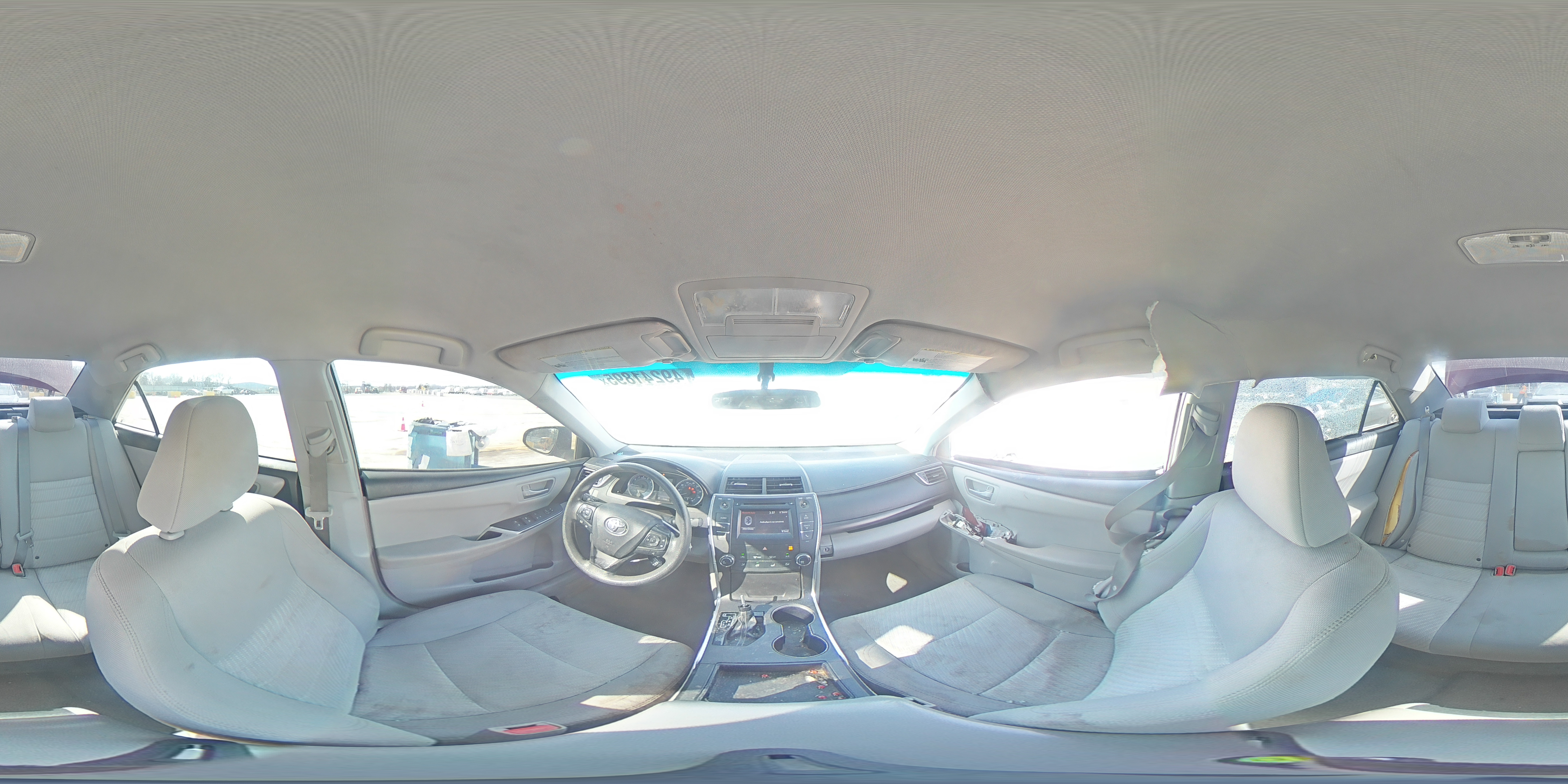2016 Toyota Camry - Image 13