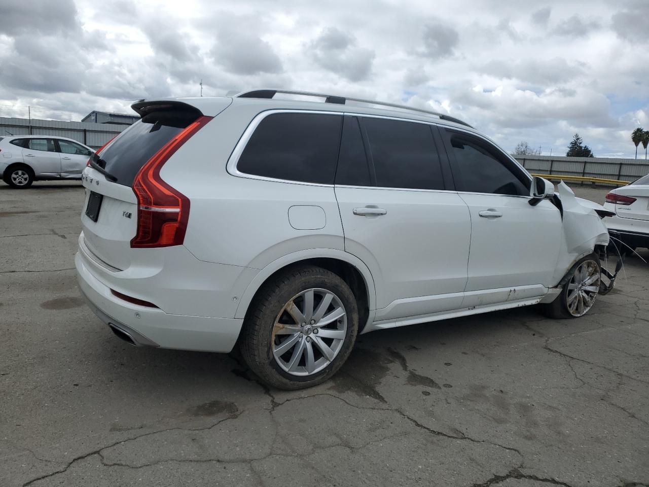 2016 Volvo XC90 - Image 3