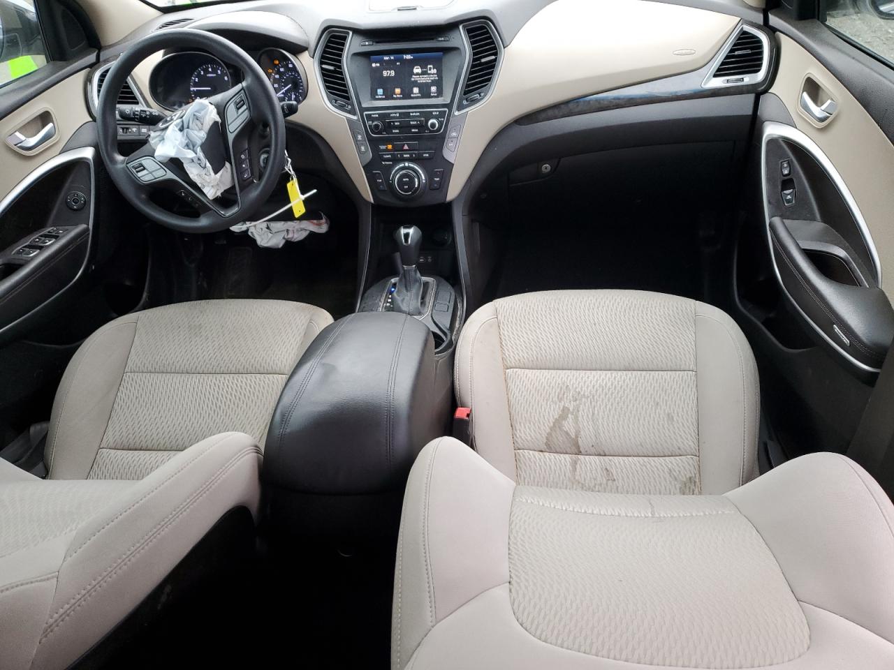 2017 Hyundai Santa Fe - Image 8