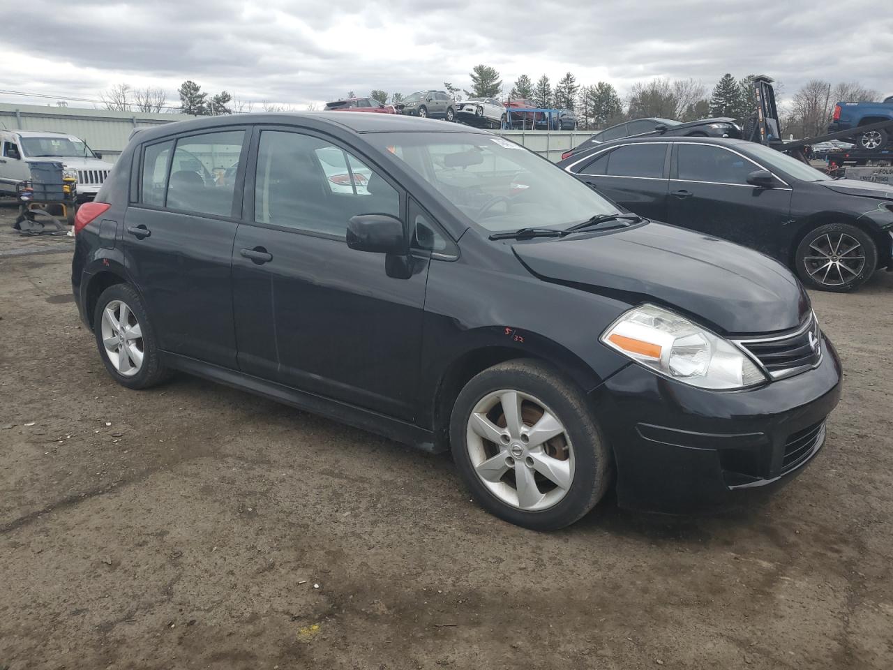 2010 Nissan Versa - Image 4
