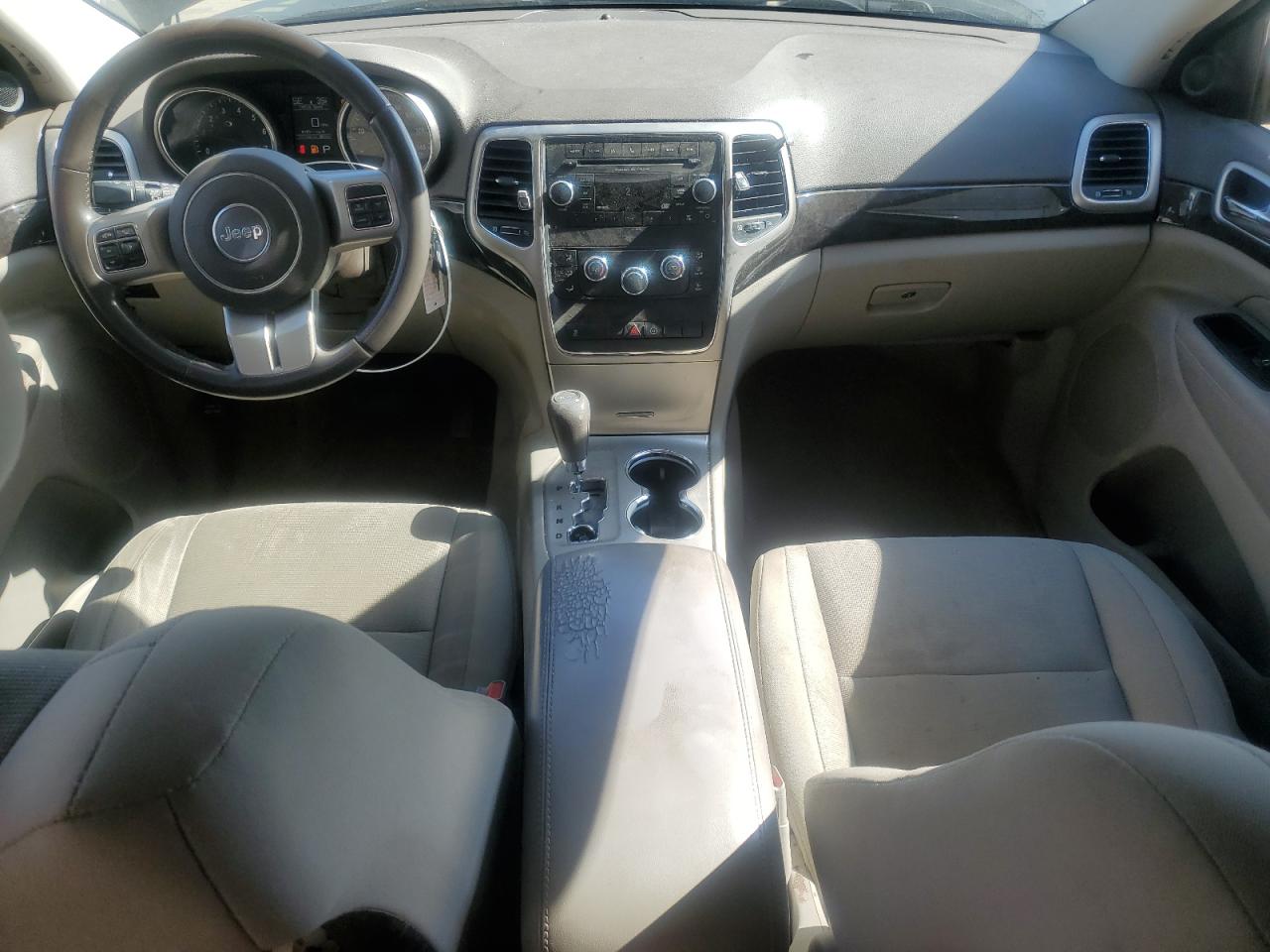 2012 Jeep Grand Cherokee - Image 8