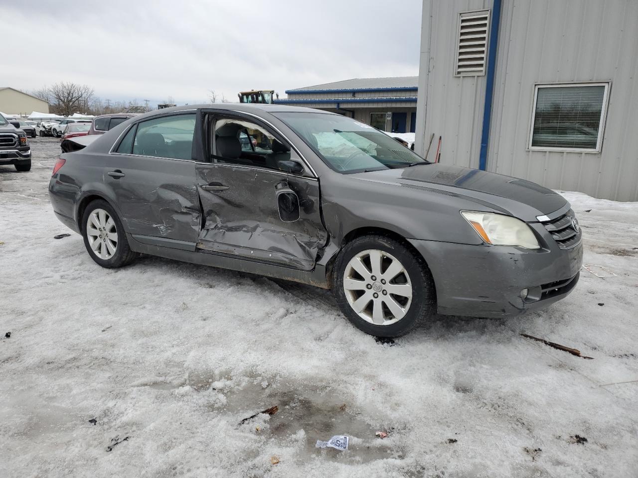 2006 Toyota Avalon - Image 4