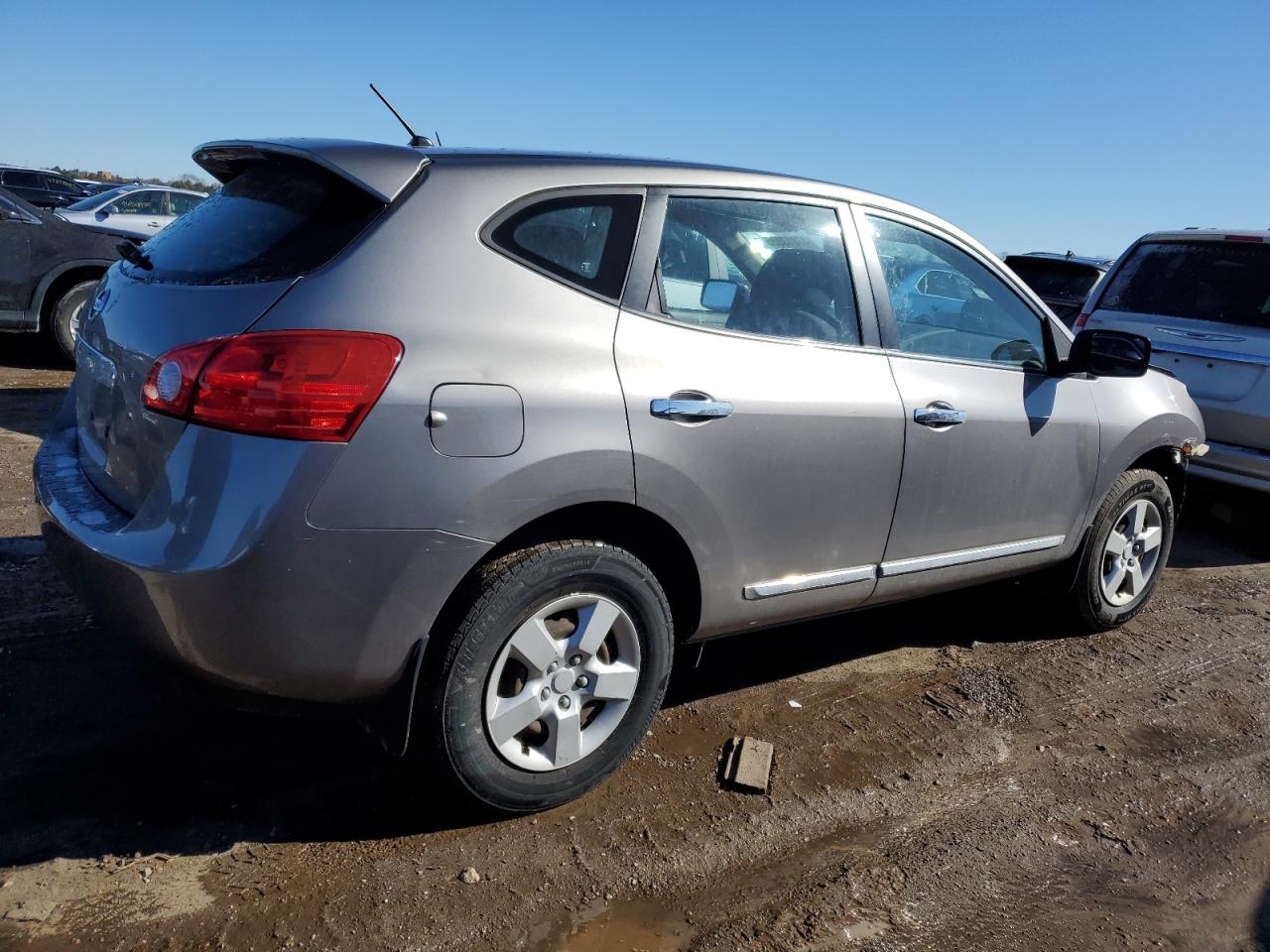 2013 Nissan Rogue - Image 3