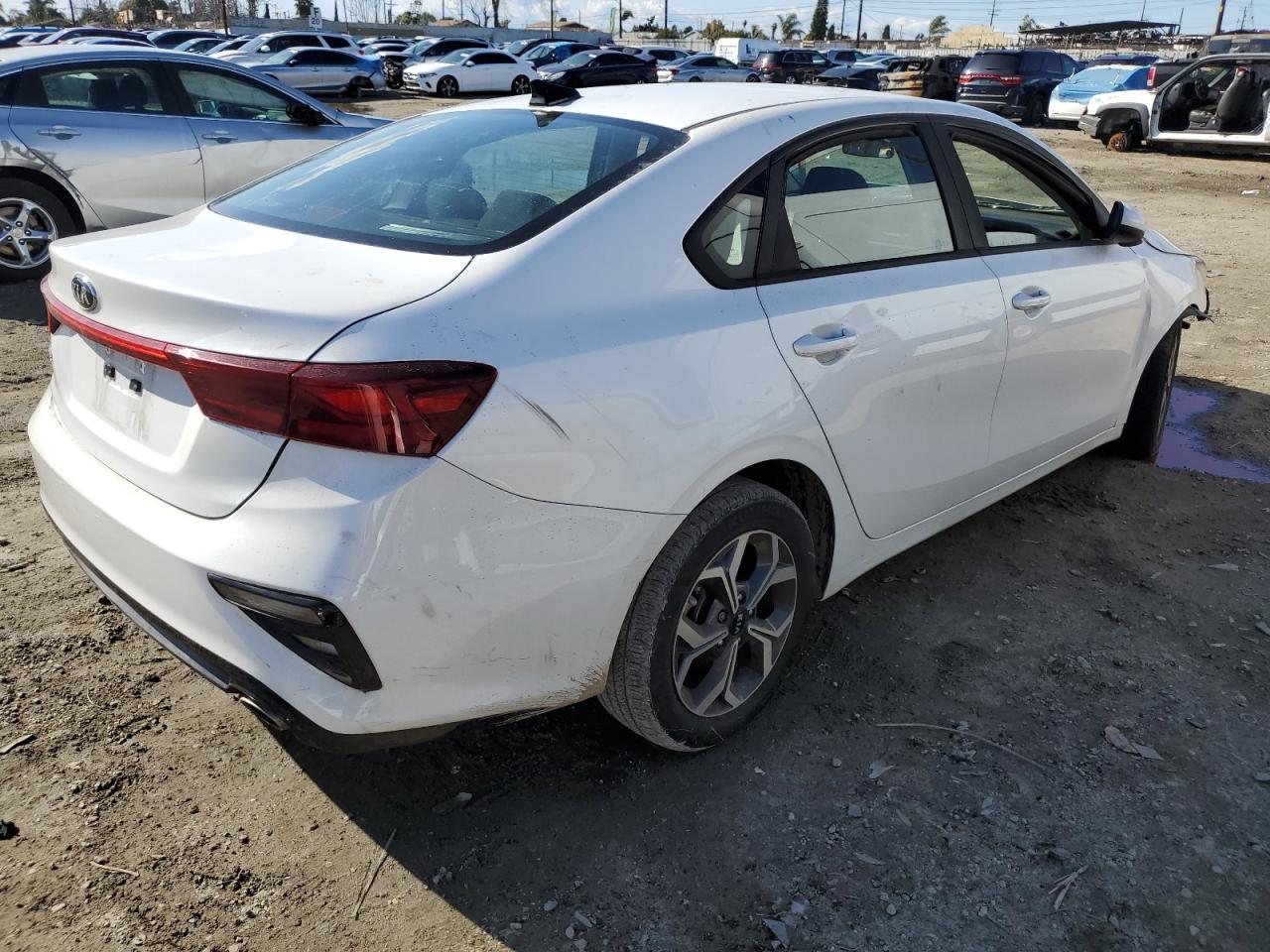 2021 Kia Forte - Image 3
