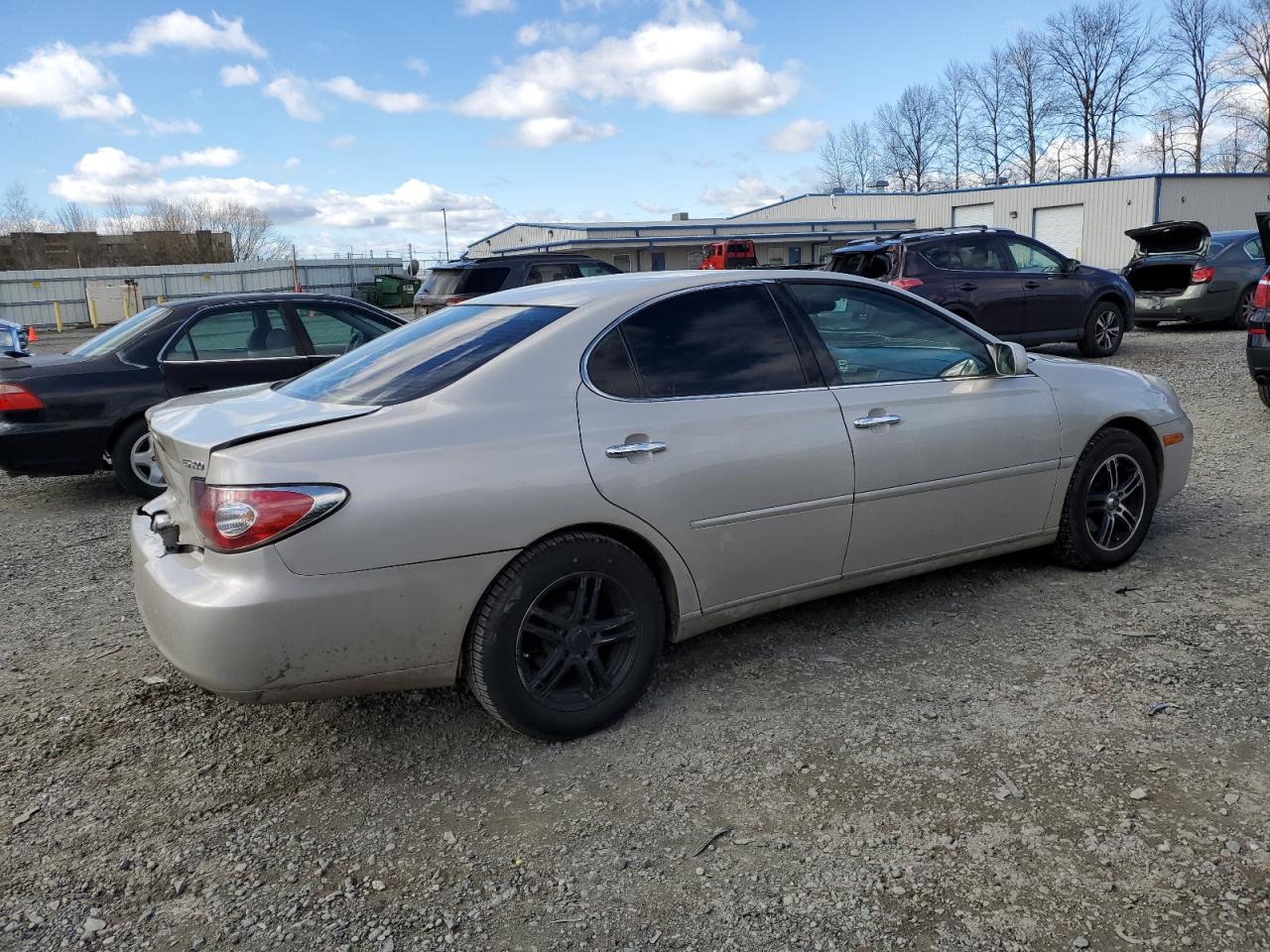 2002 Lexus ES - Image 3