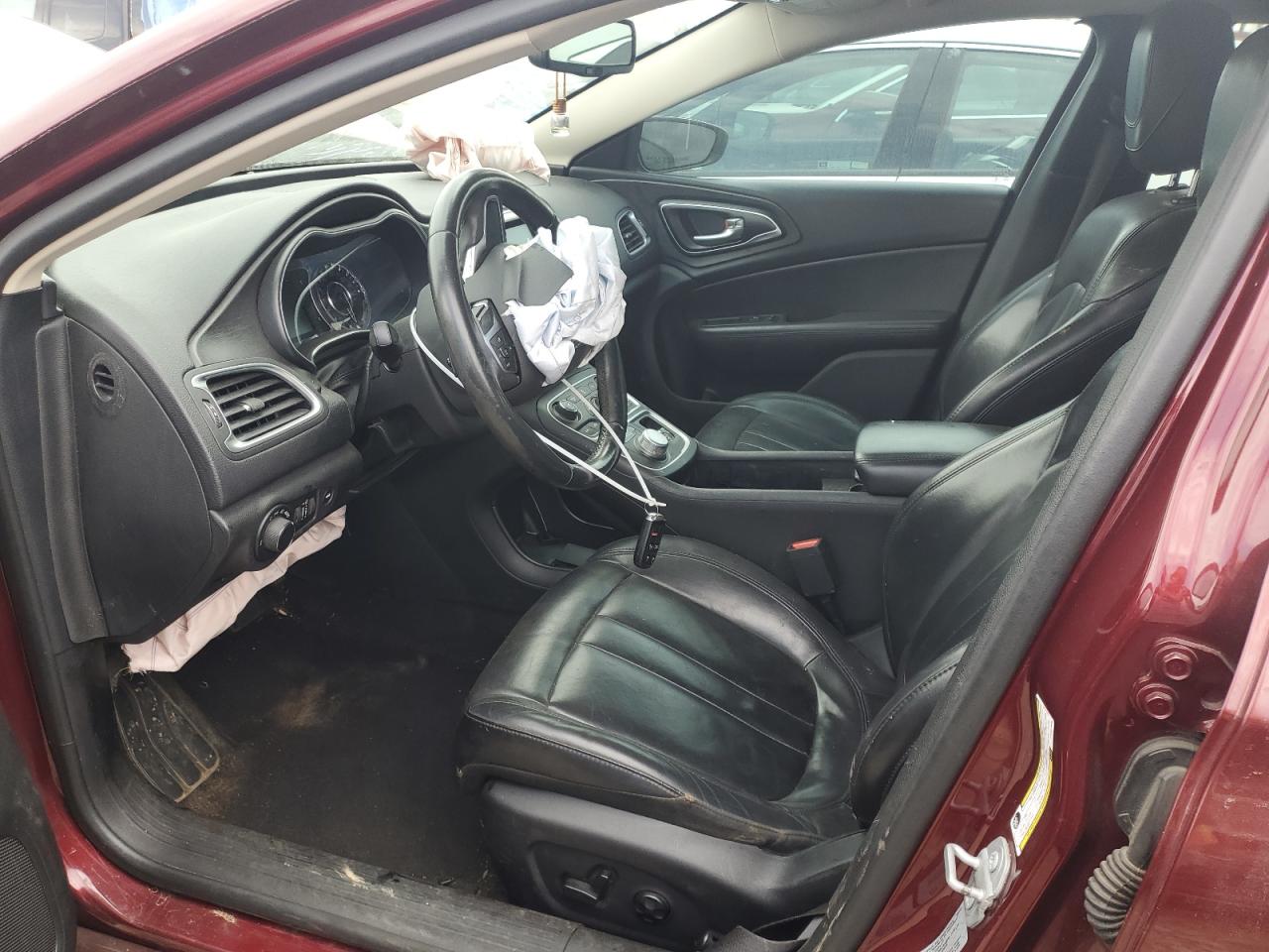 2017 Chrysler 200 - Image 7