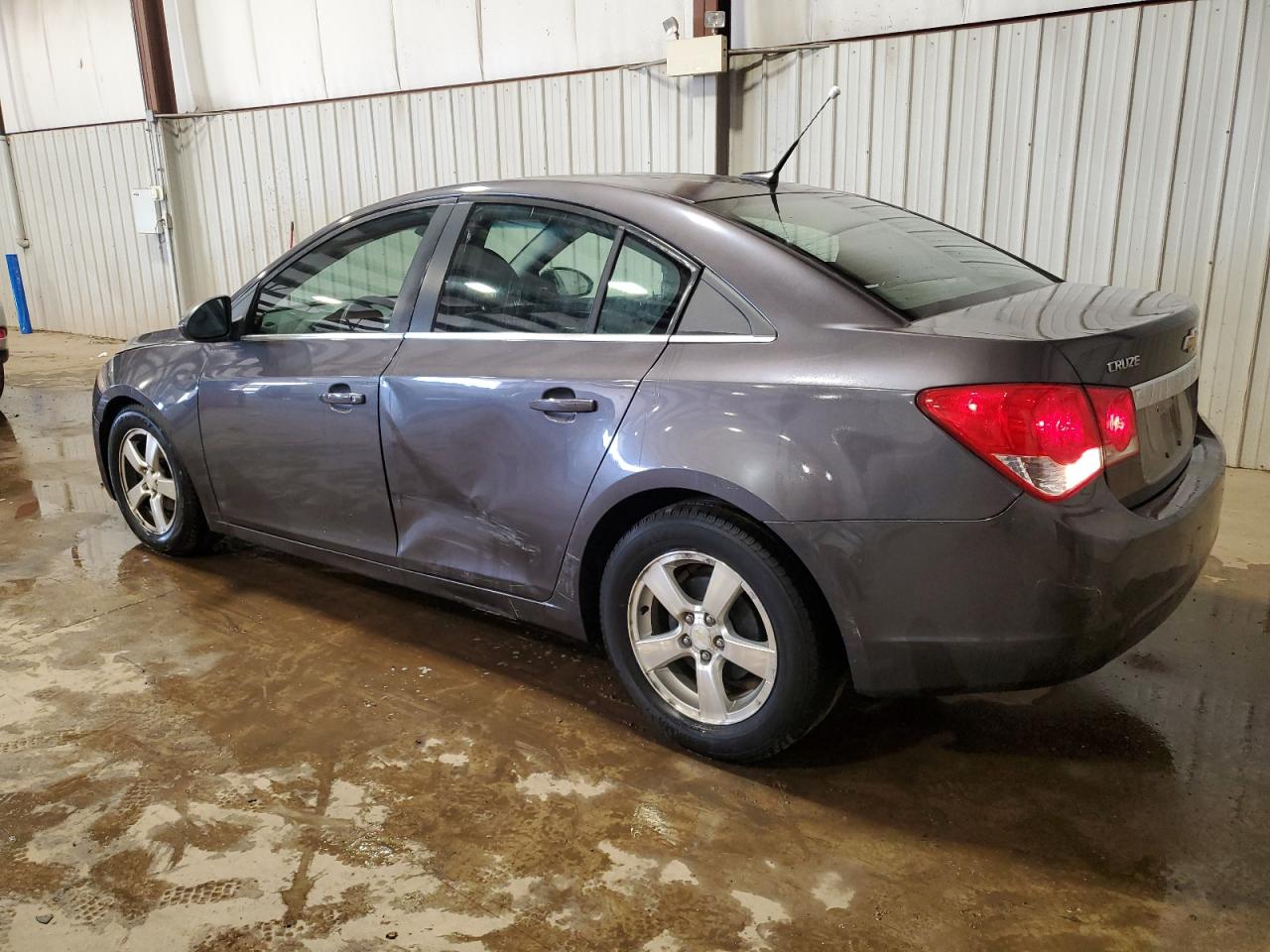 2011 Chevrolet Cruze - Image 2