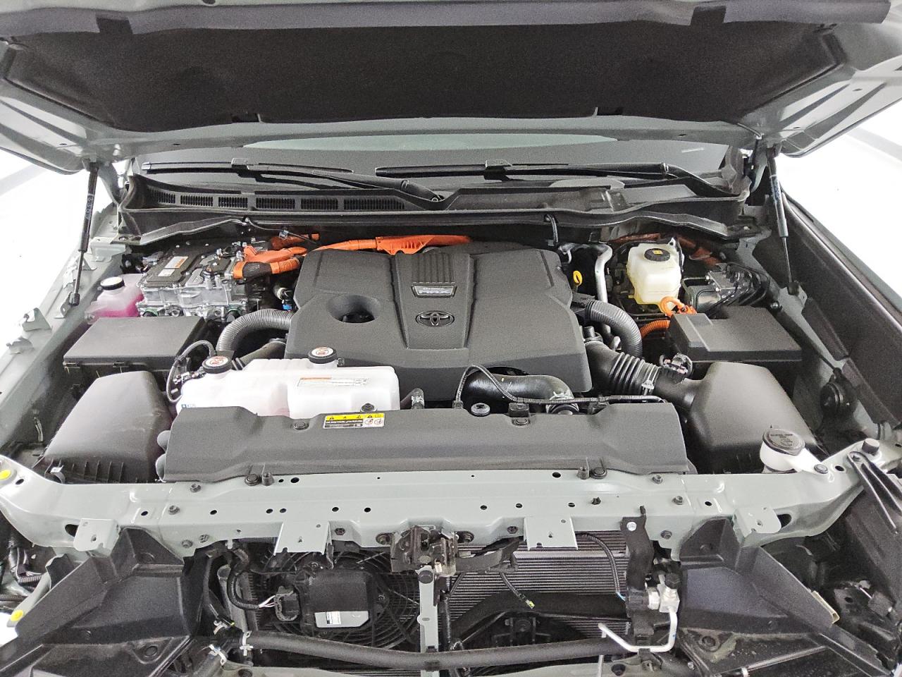 2025 Toyota Tundra Crewmax Limited VIN: 5TFWC5DB8SX088929 Lot: 48190455