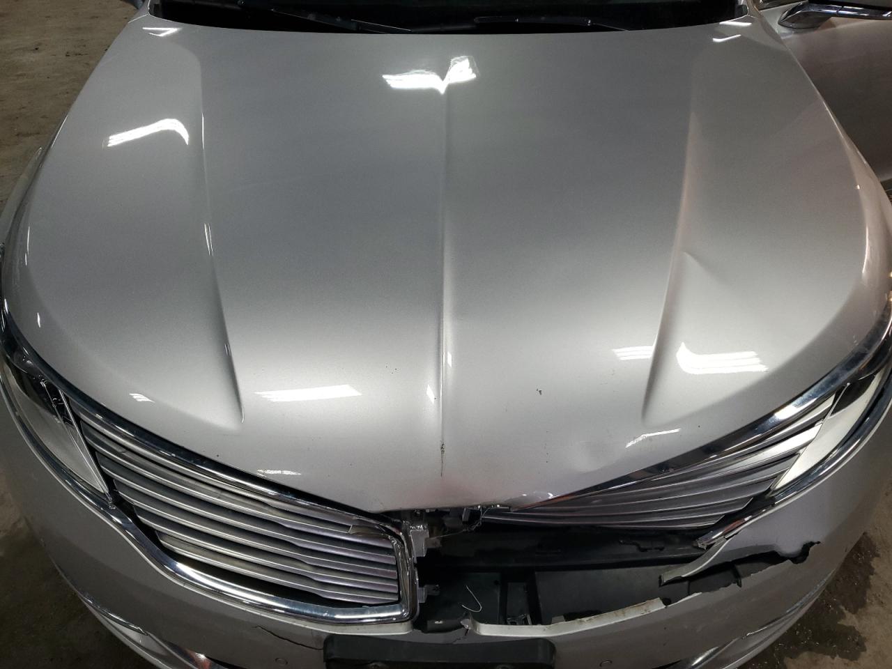 2016 Lincoln MKZ - Image 11
