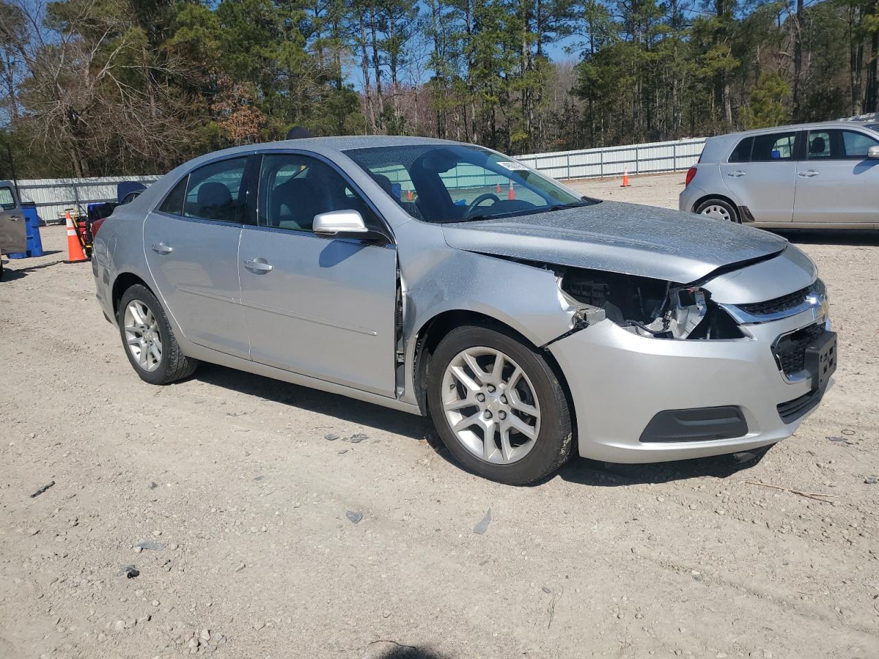 2015 Chevrolet Malibu - Image 4