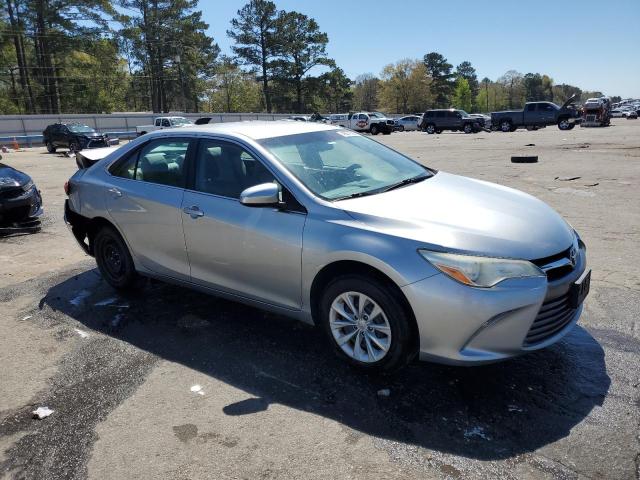  TOYOTA CAMRY 2016 Серебристый