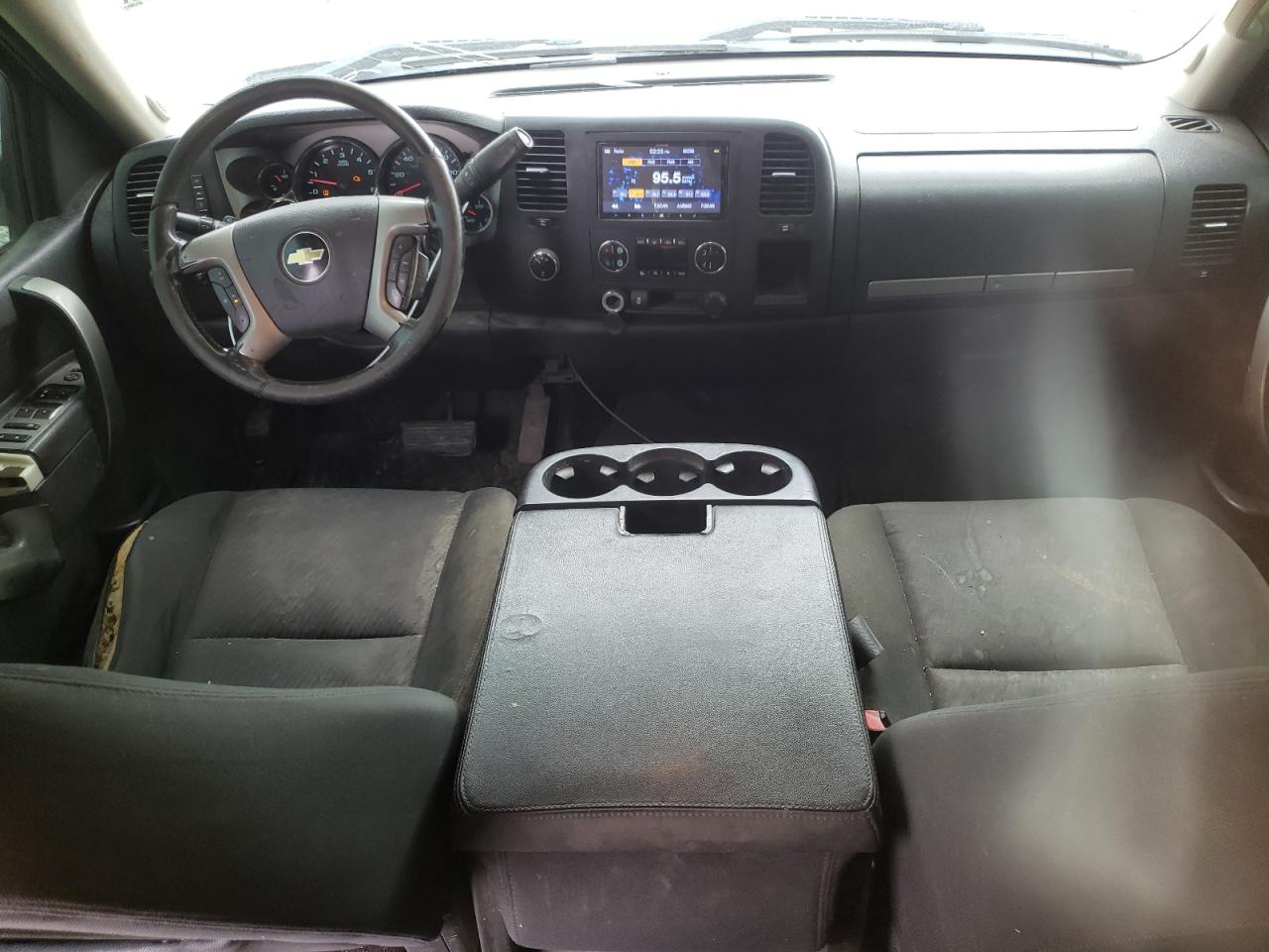 2013 Chevrolet Silverado - Image 8